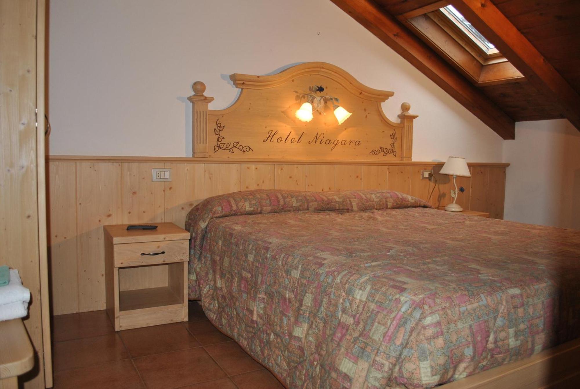 Hotel Niagara Ossana Zewnętrze zdjęcie