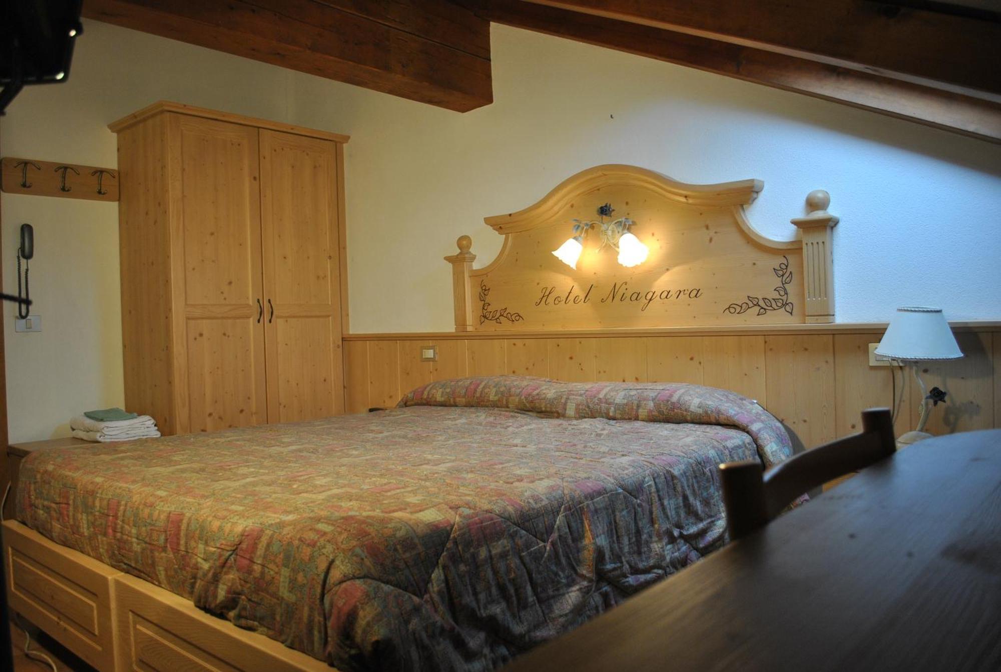 Hotel Niagara Ossana Zewnętrze zdjęcie