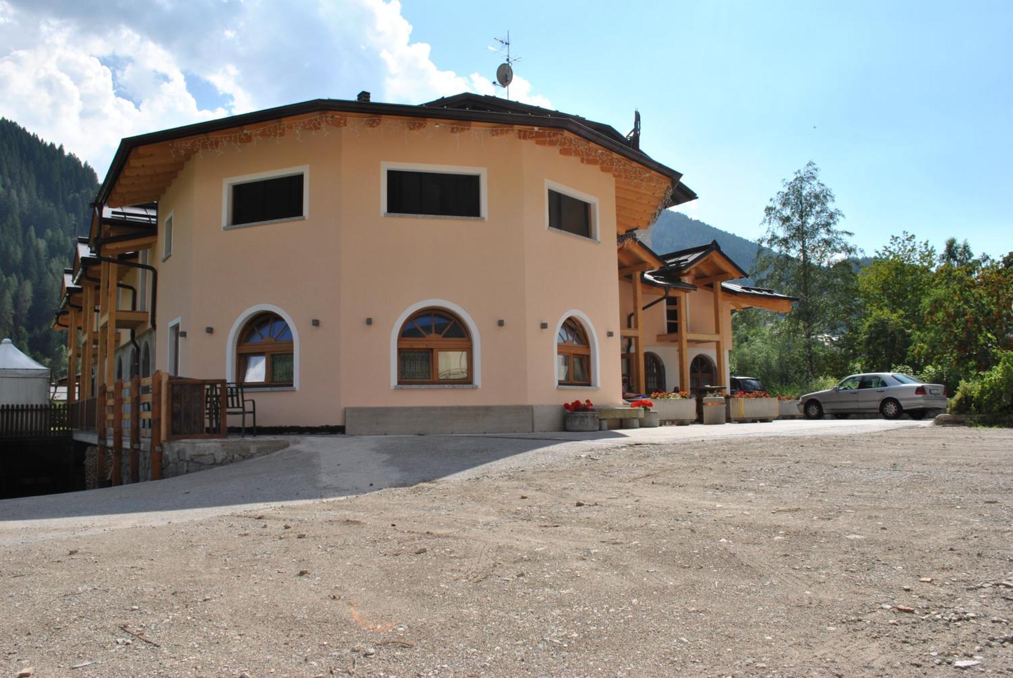 Hotel Niagara Ossana Zewnętrze zdjęcie